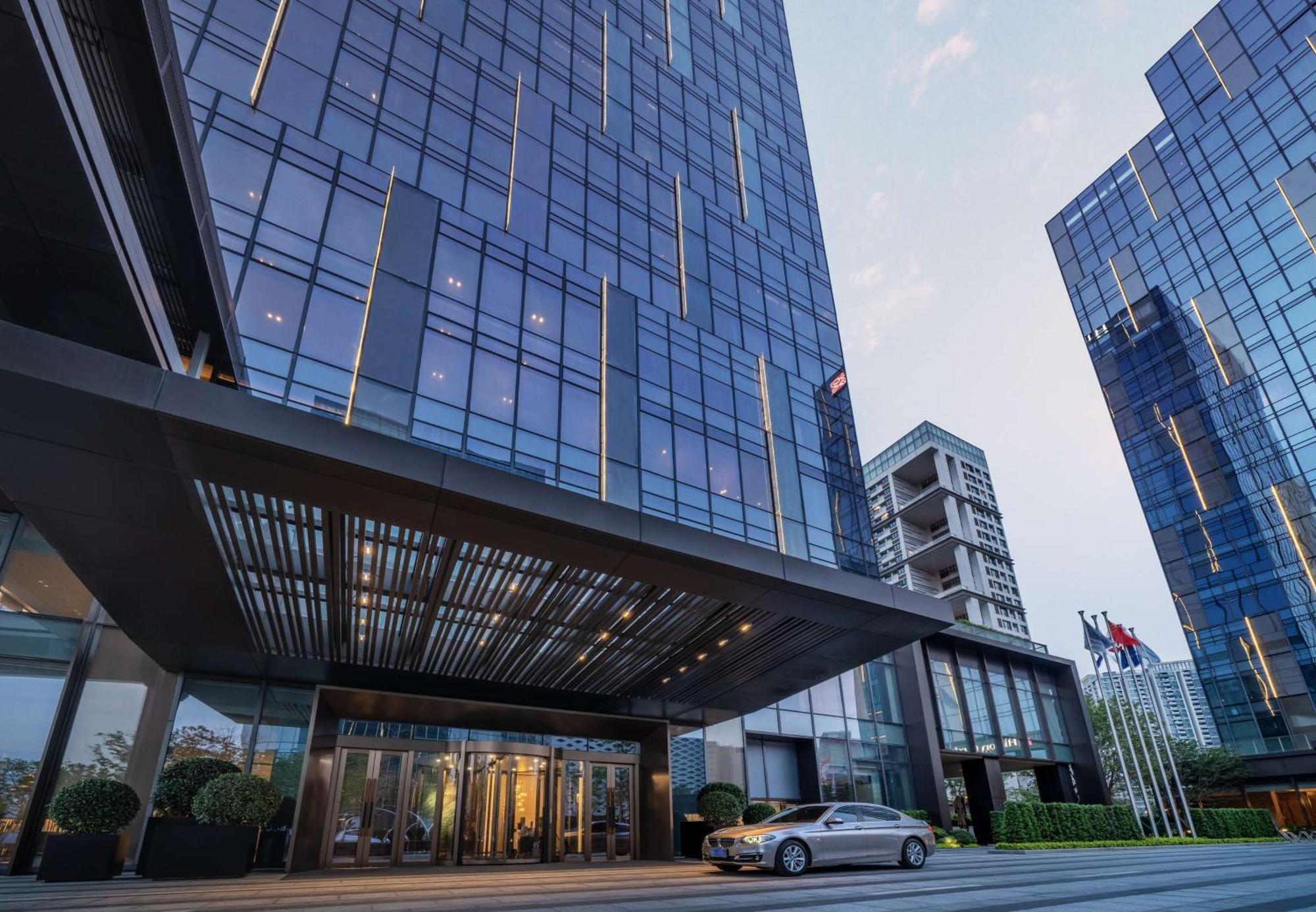Hilton Shenzhen World Exhibition & Convention Center - Only 5 Minutes' Walk To Wecc Hotel Buitenkant foto